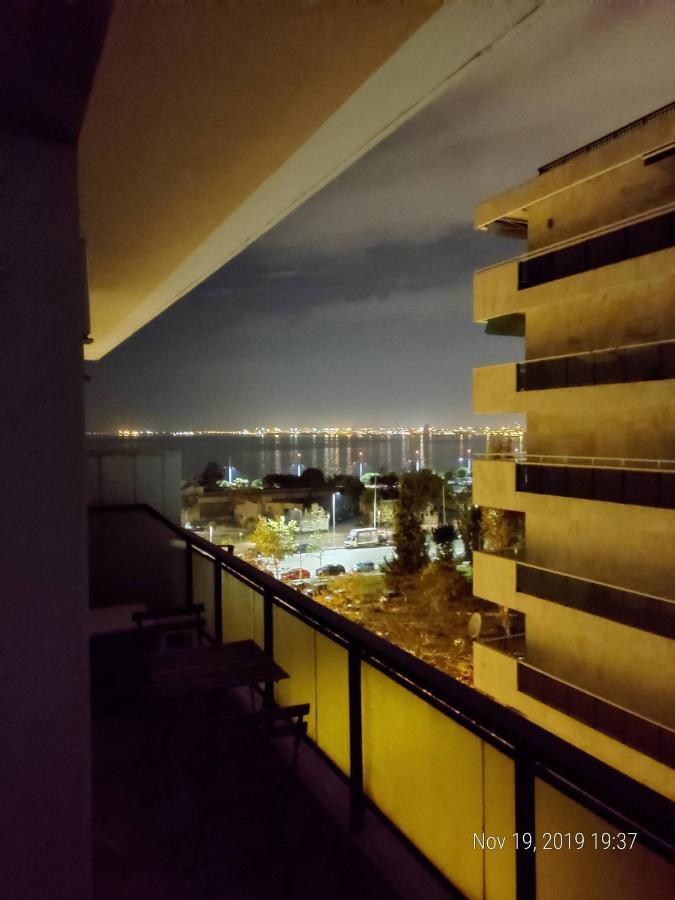 Promenade Apartment With Sea View Thessaloníki Eksteriør bilde